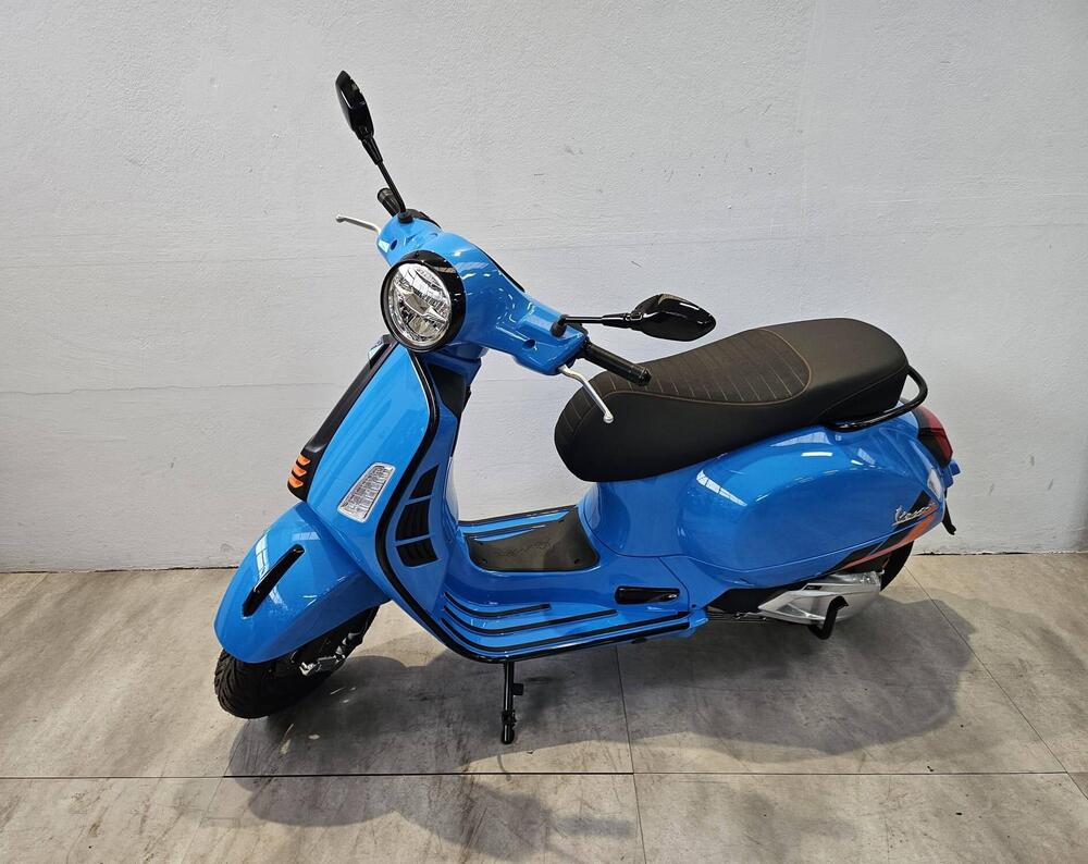 Vespa GTS 310 Supersport (2025) (2)