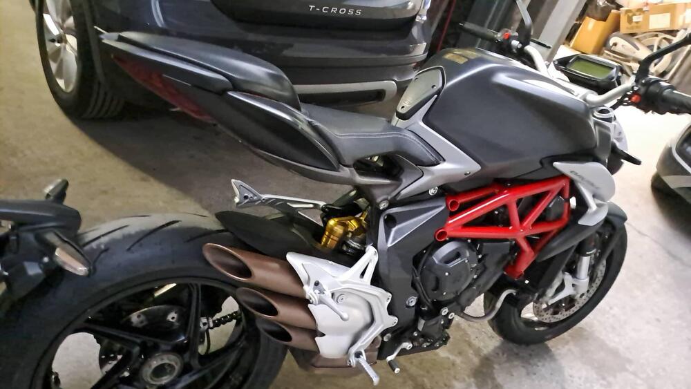 MV Agusta Brutale 800 EAS ABS (2016 - 19) (4)