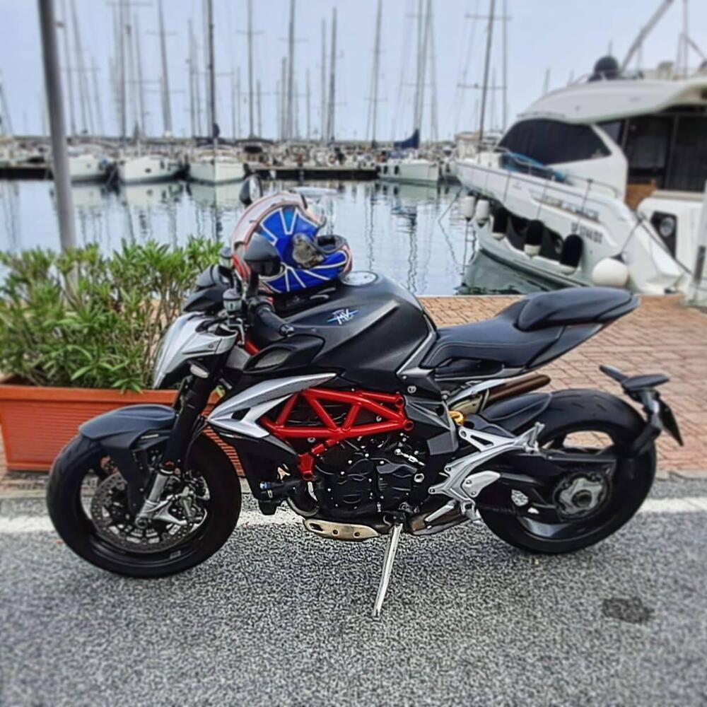 MV Agusta Brutale 800 EAS ABS (2016 - 19) (5)