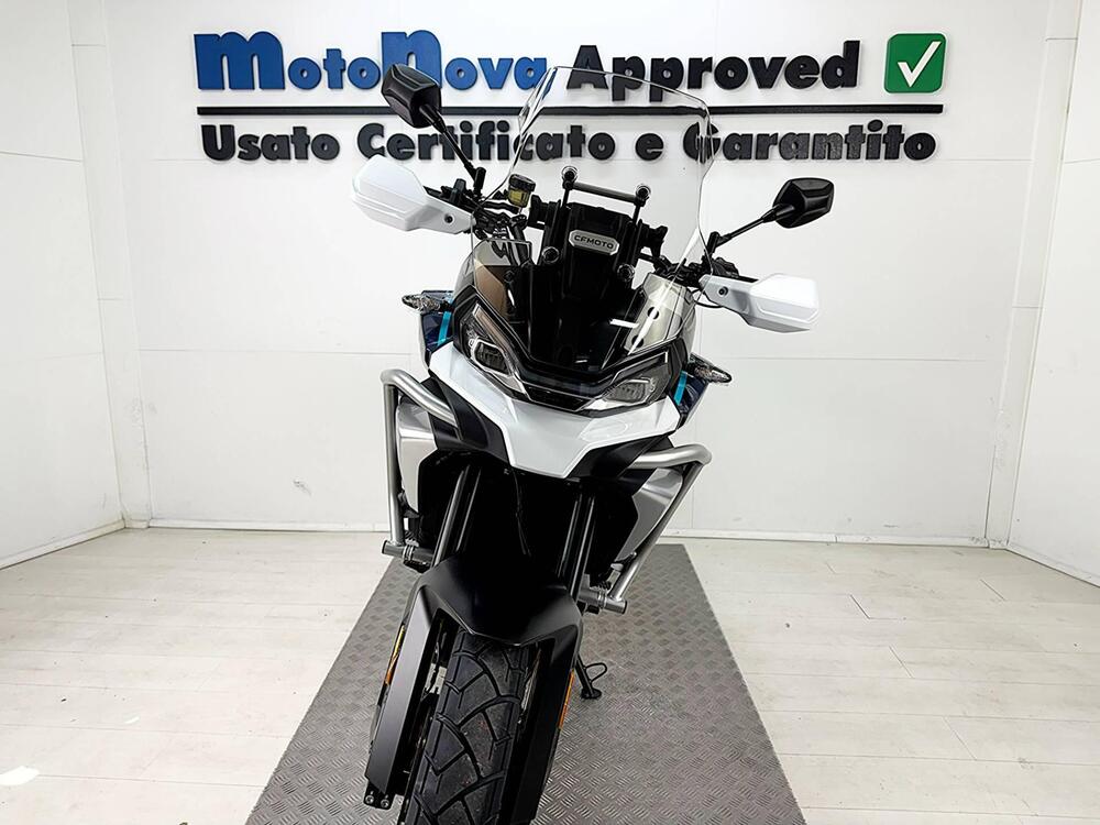 CFMOTO 700MT Adventure (2025) (2)