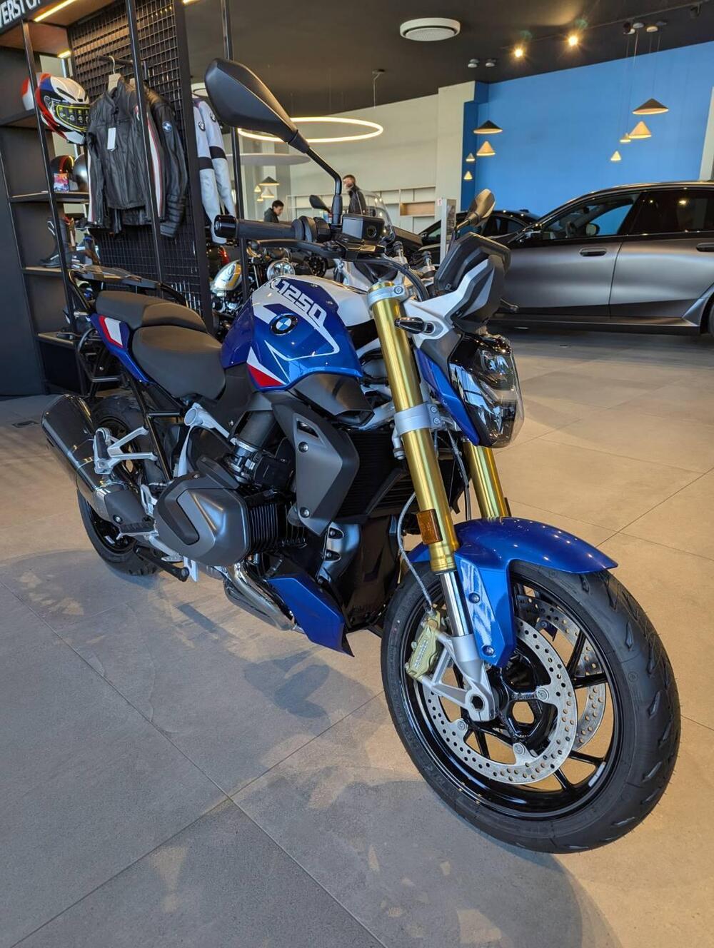 Bmw R 1250 R (2021 - 25) (3)