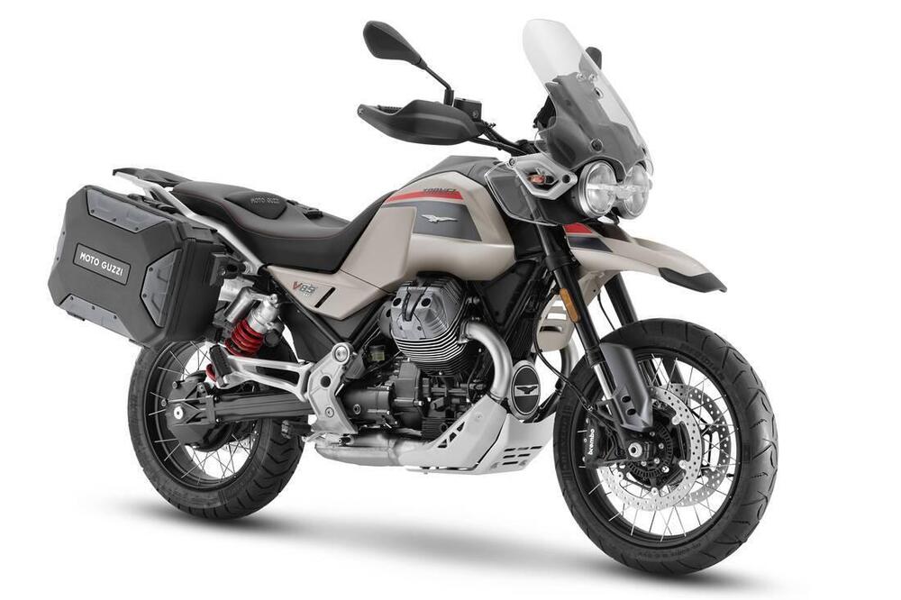 Moto Guzzi V85 TT Travel (2024 - 26)