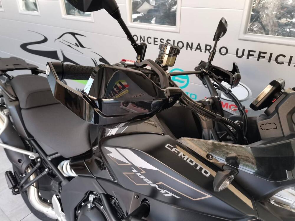 CFMOTO 700MT Adventure (2025) (19)