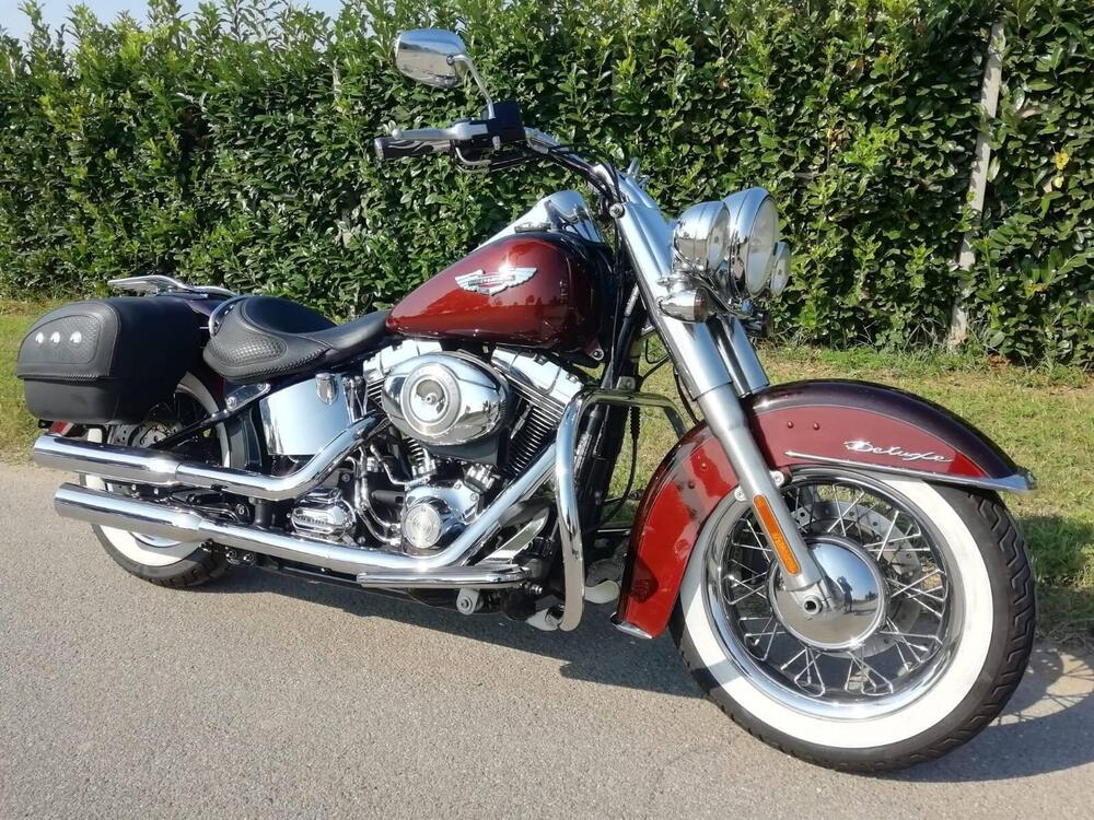 Harley-Davidson 1585 Softail Deluxe (2011) - FLSTN