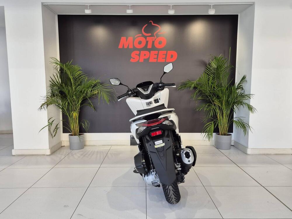 Honda PCX 125 (2025) (5)