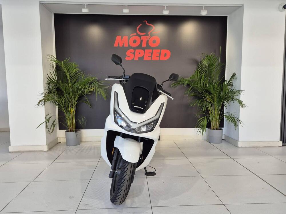 Honda PCX 125 (2025) (6)