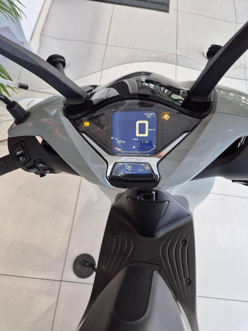 Honda SH 125i (2024 - 25) (3)