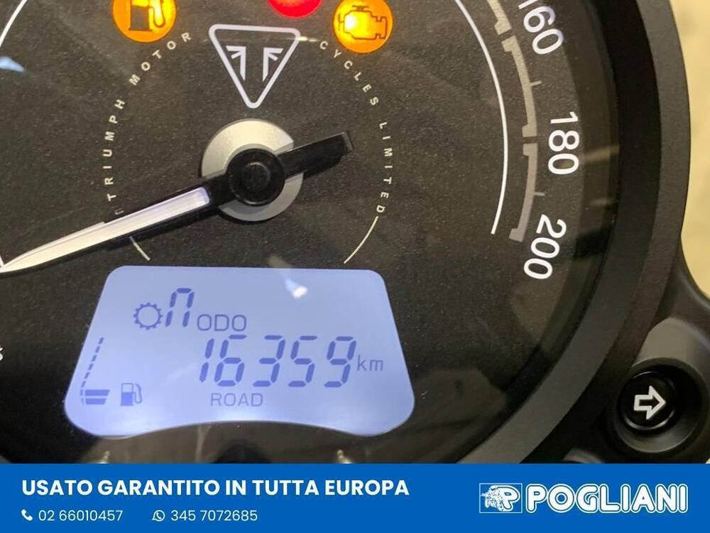 Triumph Street Twin 900 (2021 - 22) (4)