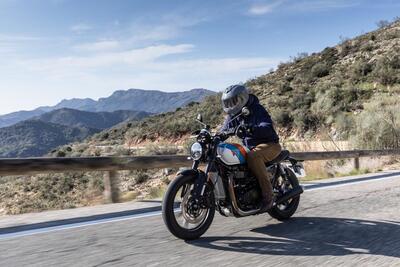 Triumph Speed Twin 900: pi&ugrave; modern che classic. Rispondiamo alle vostre domande [VIDEO]