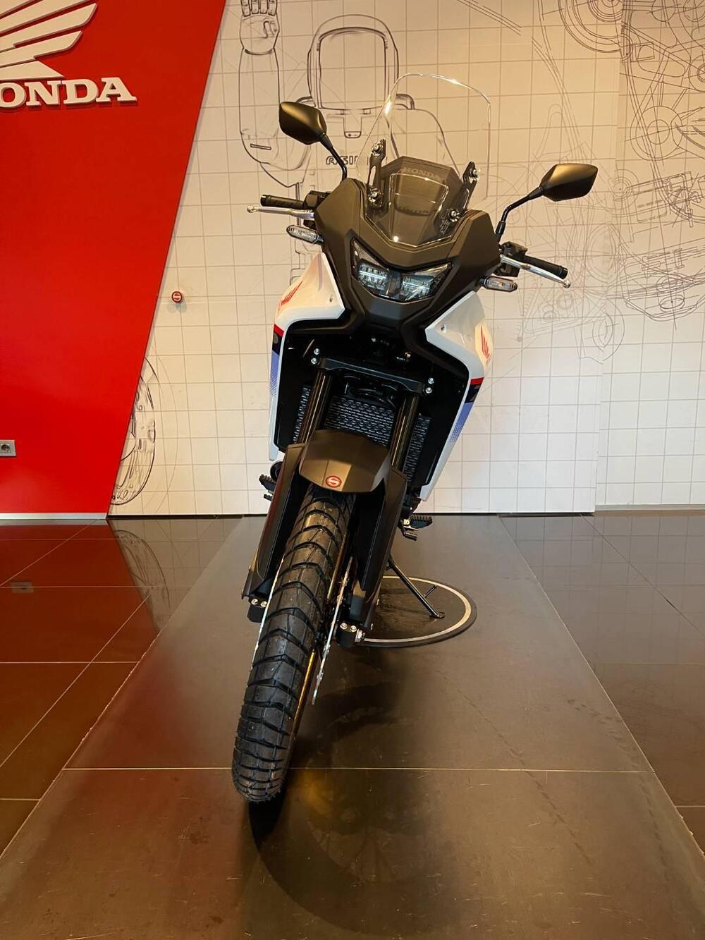 Honda Transalp XL750 (2025) (4)