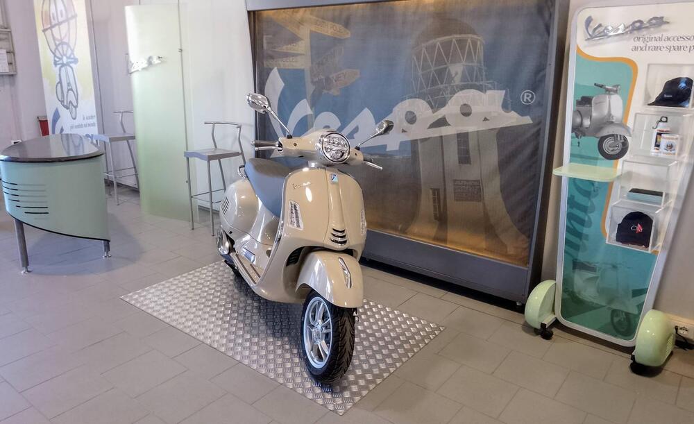 Vespa GTS 310 (2025) (2)