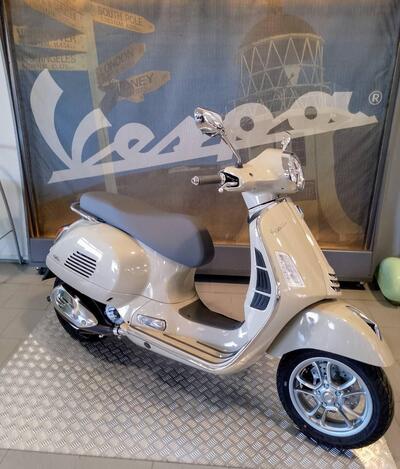 Vespa GTS 310 (2025) nuova