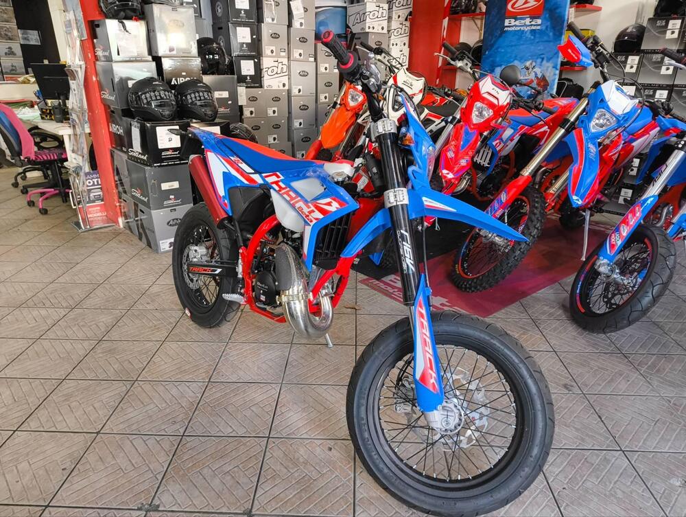 Betamotor RR 50 Motard Track (2021 - 26) (2)