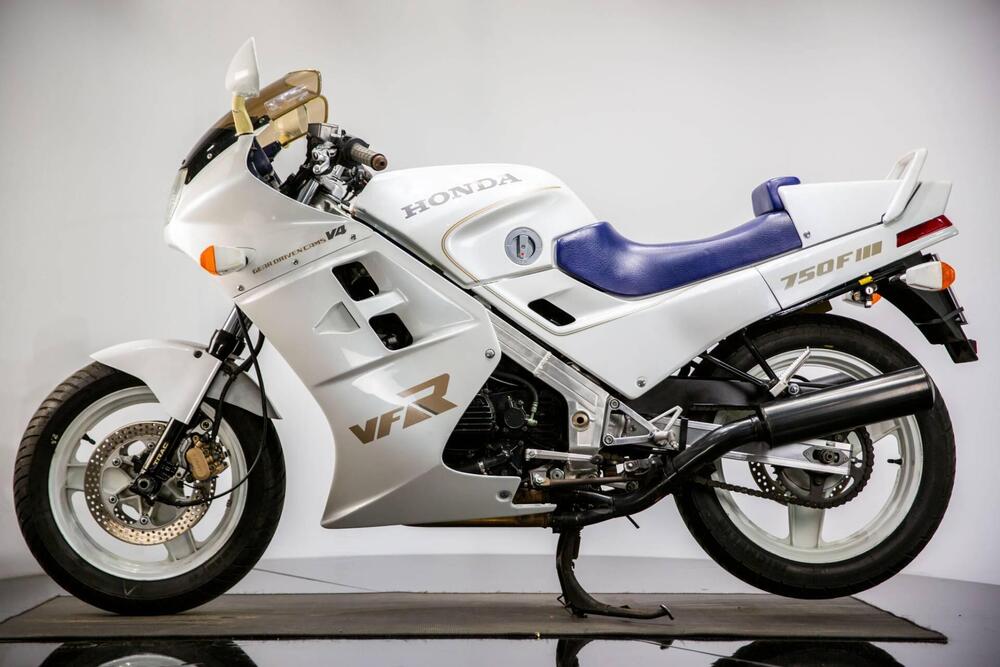 Honda VFR 750 F (1986 - 87) (6)
