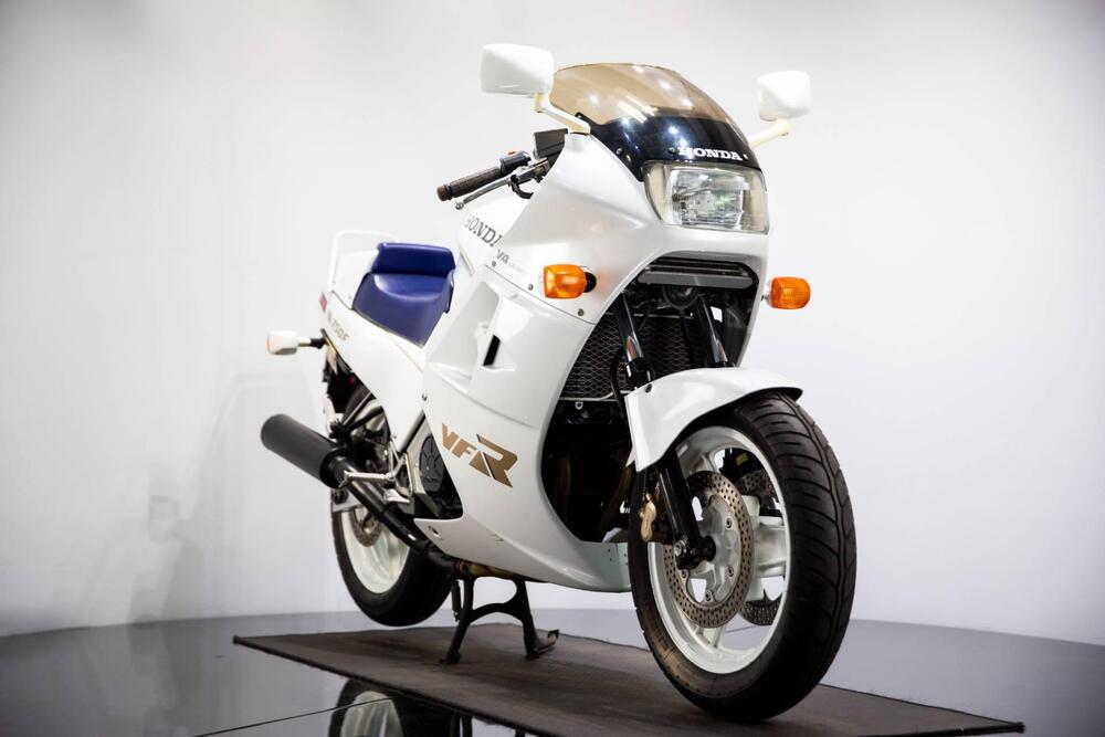 Honda VFR 750 F (1986 - 87) (9)