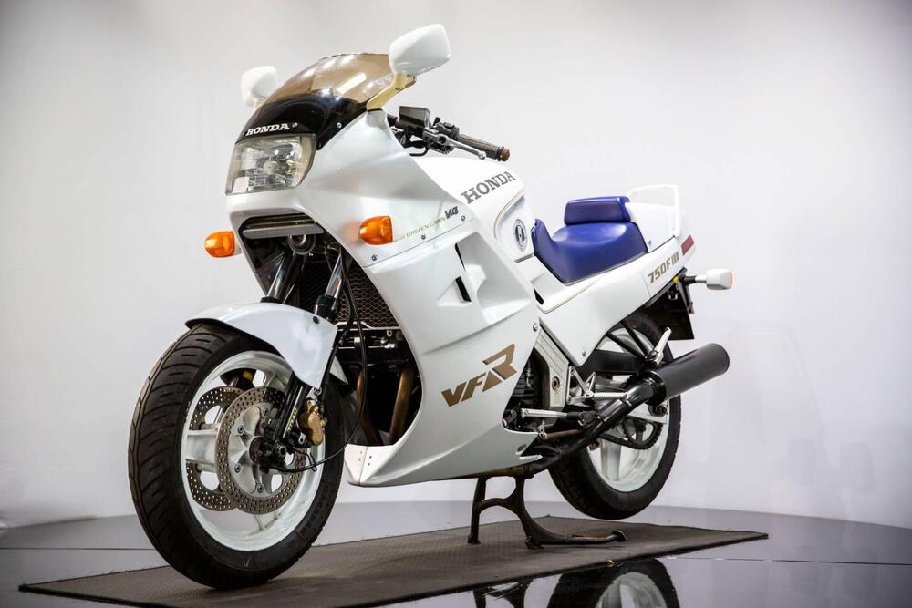 Honda VFR 750 F (1986 - 87) (10)