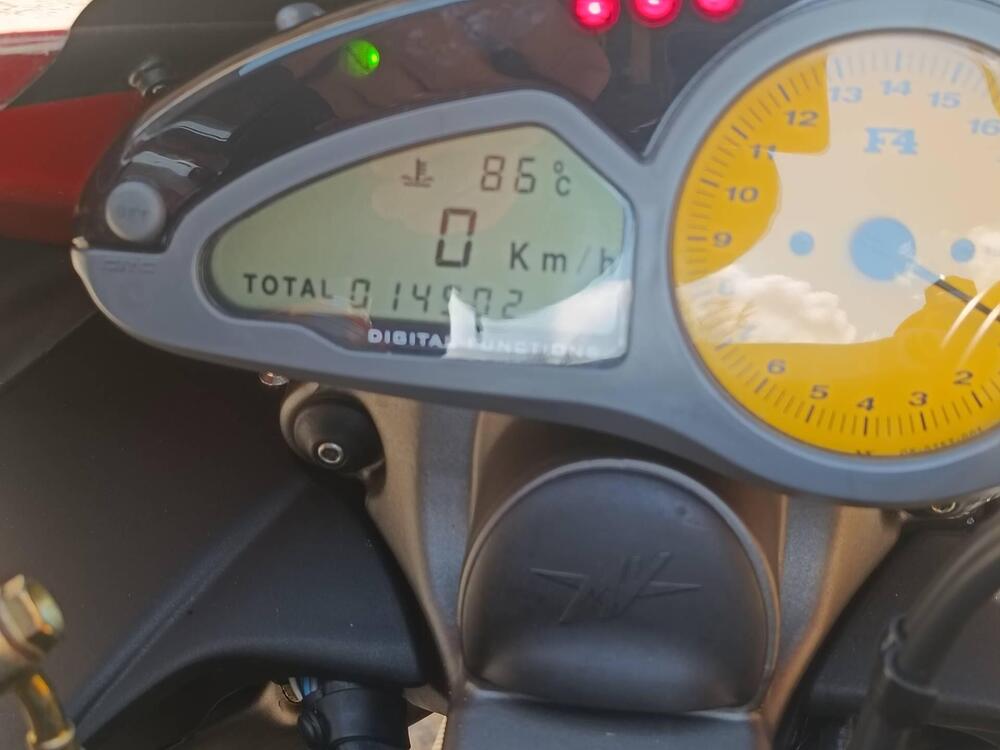 MV Agusta F4 750 S 1+1 (2000 - 02) (6)