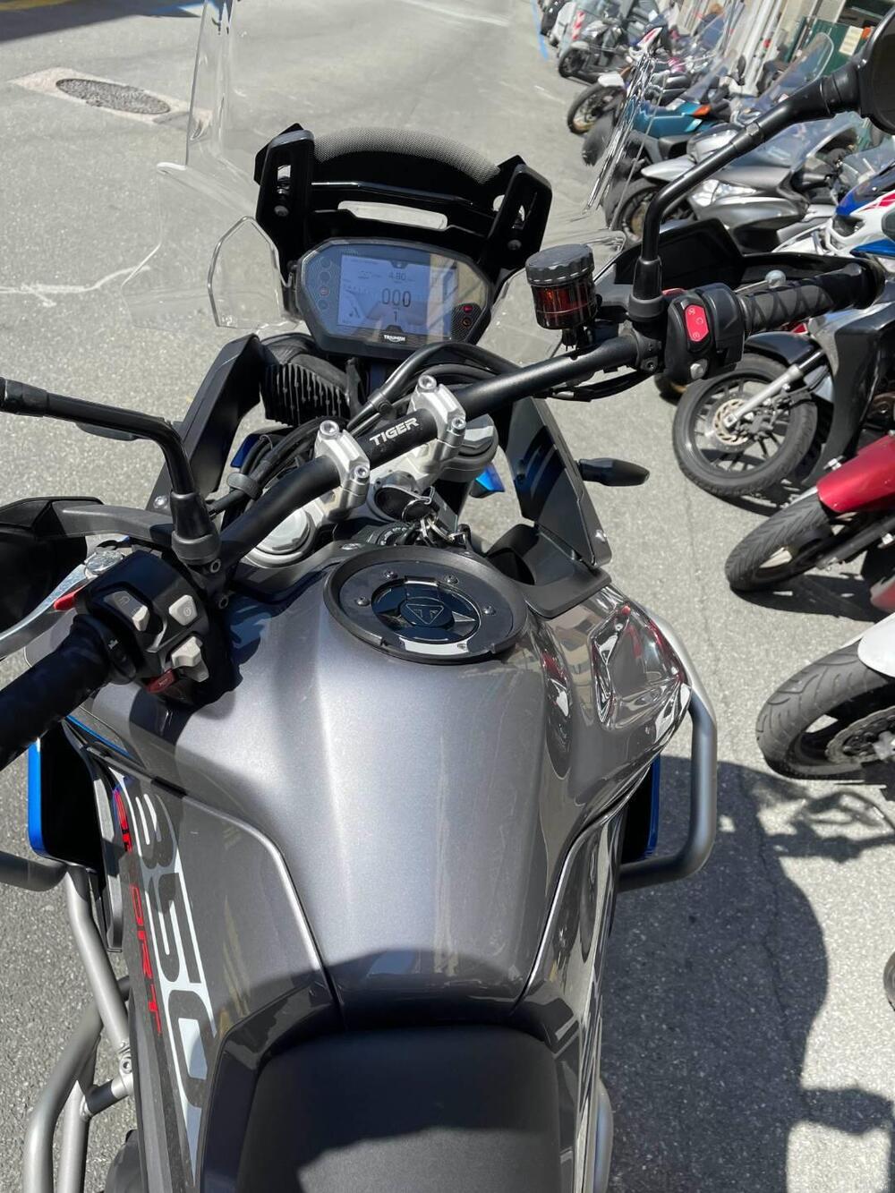 Triumph Tiger 850 Sport (2021 - 25) (8)