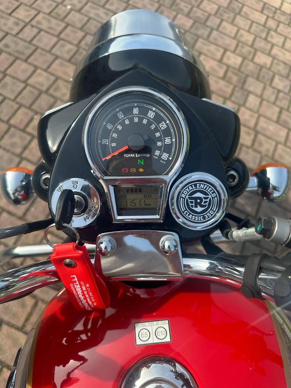 Royal Enfield Classic 350 (2021 - 26) (4)