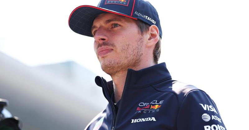F1. Verstappen: &quot;Non sono un idiota sul bagnato, eppure la McLaren era imprendibile&quot;. In Cina prova del nove per RB21