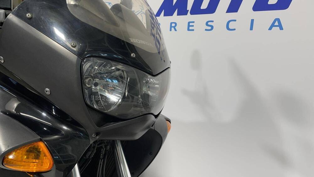 Honda Varadero 1000 (1999 - 02) (9)