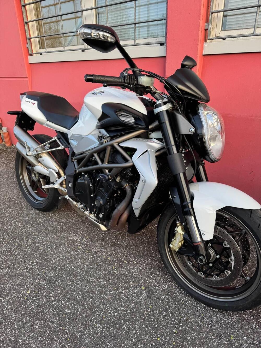 MV Agusta Brutale 990 R (2009 - 12) (2)
