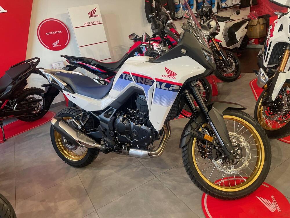 Honda Transalp XL750 (2025) (2)