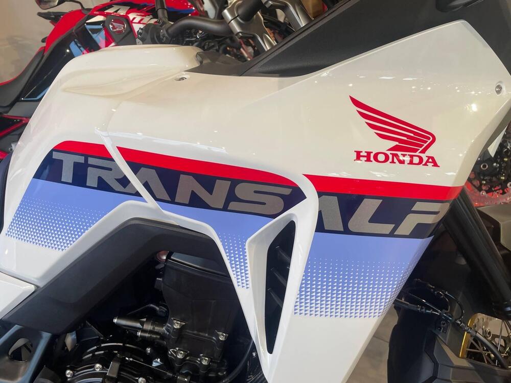 Honda Transalp XL750 (2025) (5)