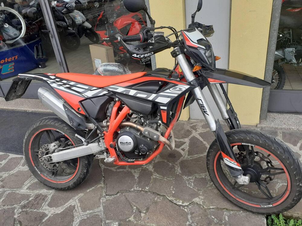 Betamotor RR 125 4T Motard LC (2021 - 23) (4)