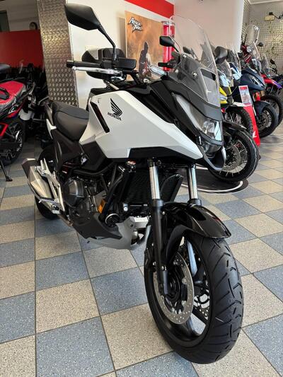 Honda NC 750 X (2025) nuova