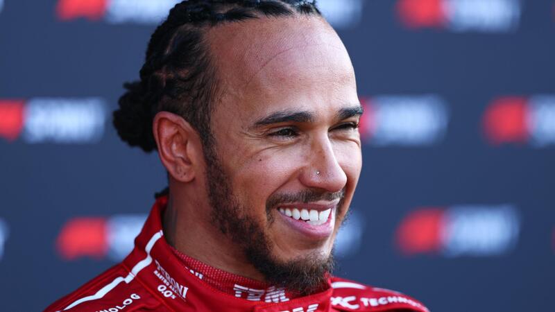 F1. GP Cina 2025, Hamilton festeggia la pole della Sprint: &quot;Non mi aspettavo questo risultato. Possiamo ancora migliorare&quot;