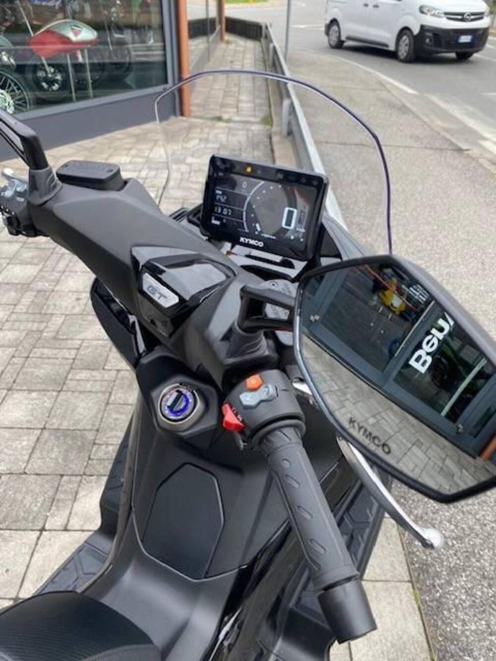 Kymco Downtown 350i GT (2024 - 26) (3)