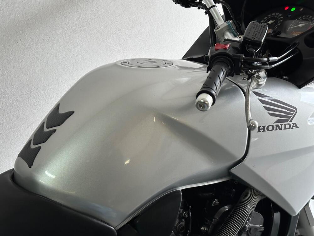 Honda CBF 600 (2004 - 06) (8)