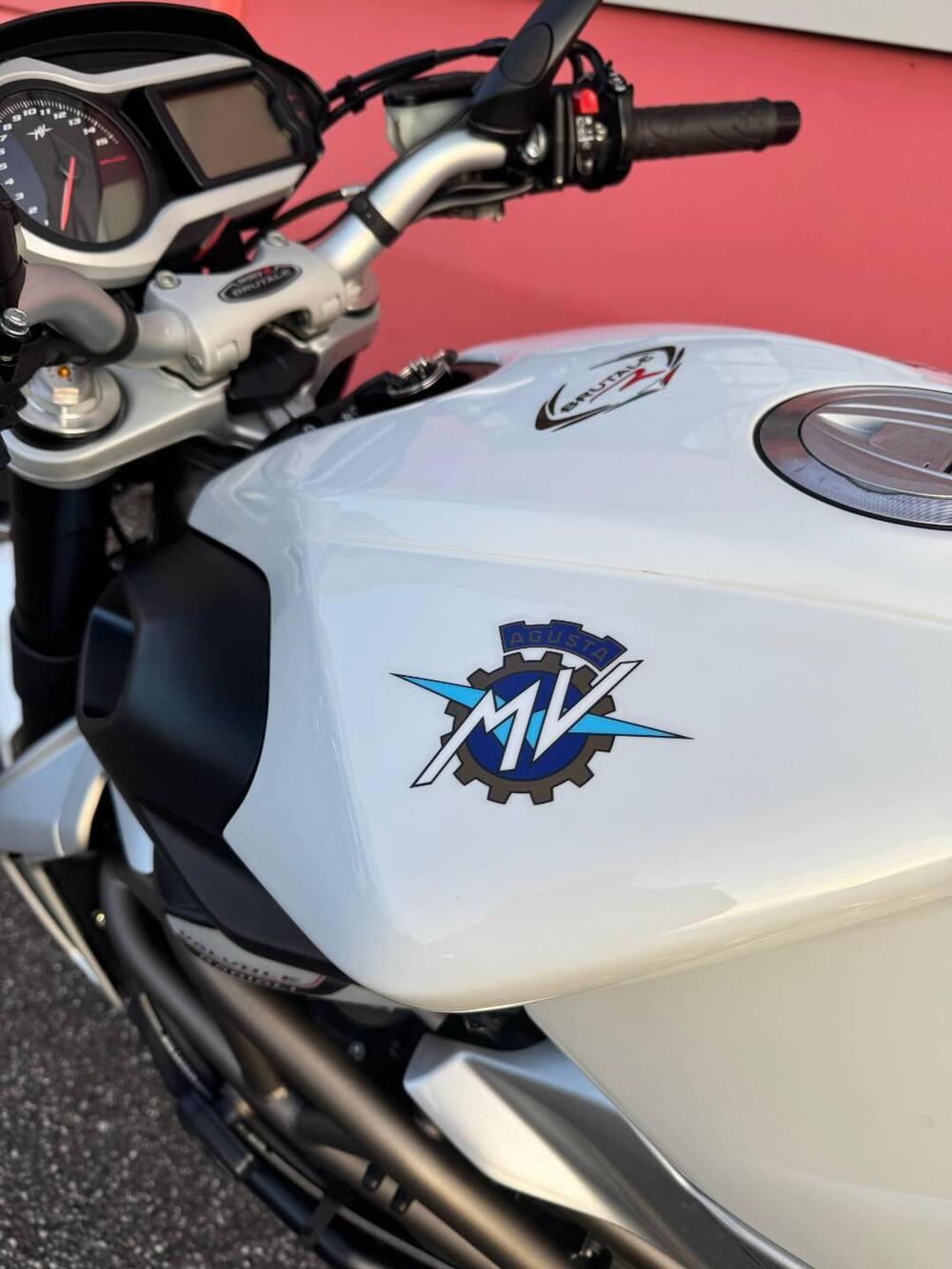 MV Agusta Brutale 990 R (2009 - 12) (15)