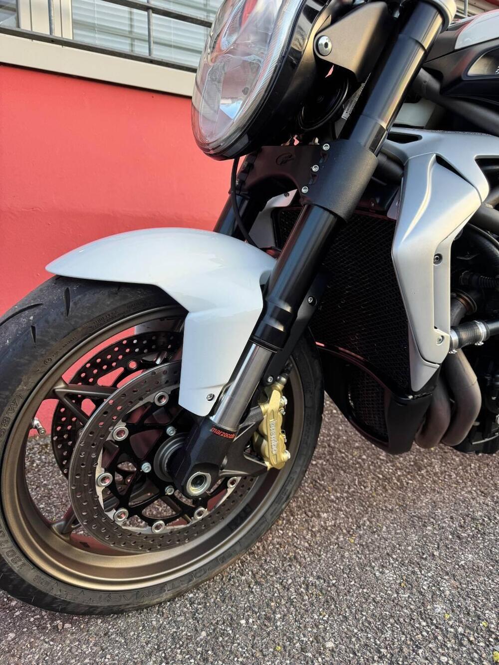 MV Agusta Brutale 990 R (2009 - 12) (14)