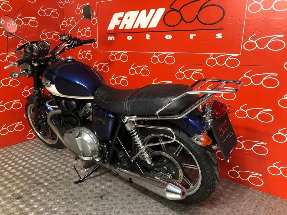 Triumph Bonneville SE (2009 - 13) (4)