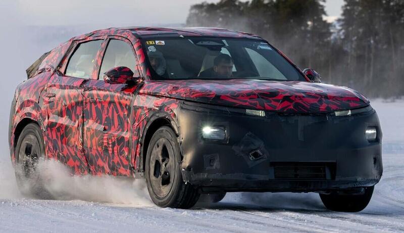 Nuova Alfa Romeo Stelvio 2025