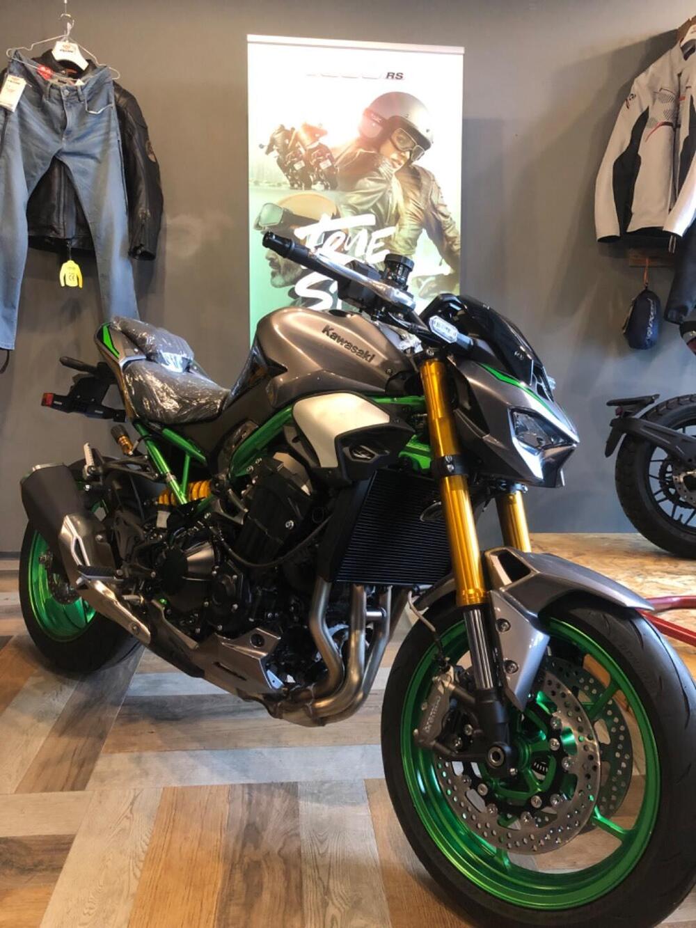 Kawasaki Z 900 SE (2025 - 26) (2)