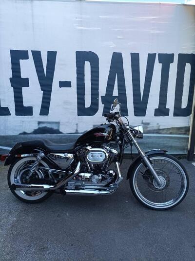 Harley-Davidson 1200 Custom (2001 - 03) - XL 1200C usata