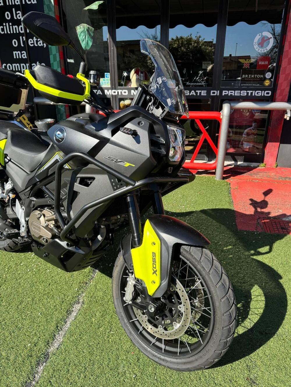 QJ Motor SVT 650 X (2024) (10)