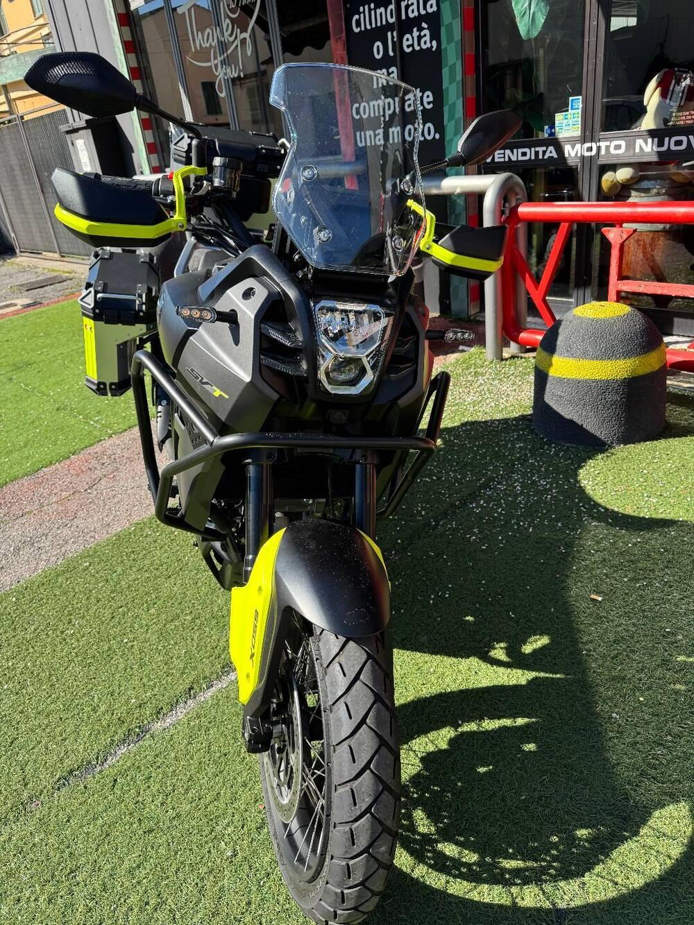 QJ Motor SVT 650 X (2024) (11)