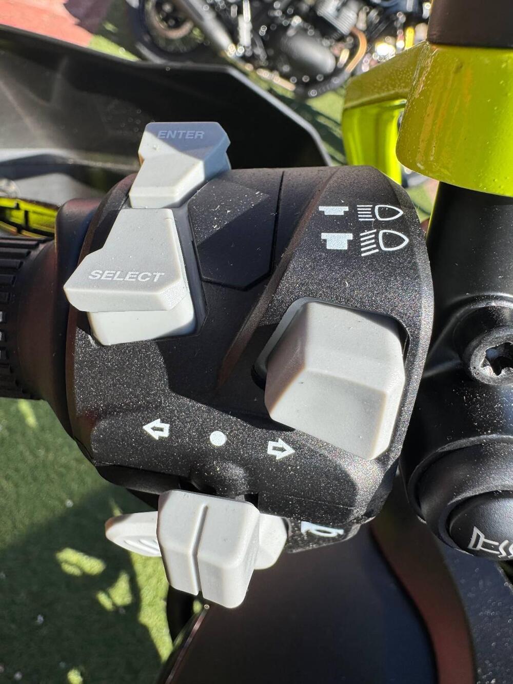 QJ Motor SVT 650 X (2024) (17)