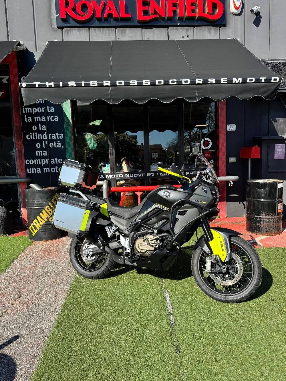 QJ Motor SVT 650 X (2024)