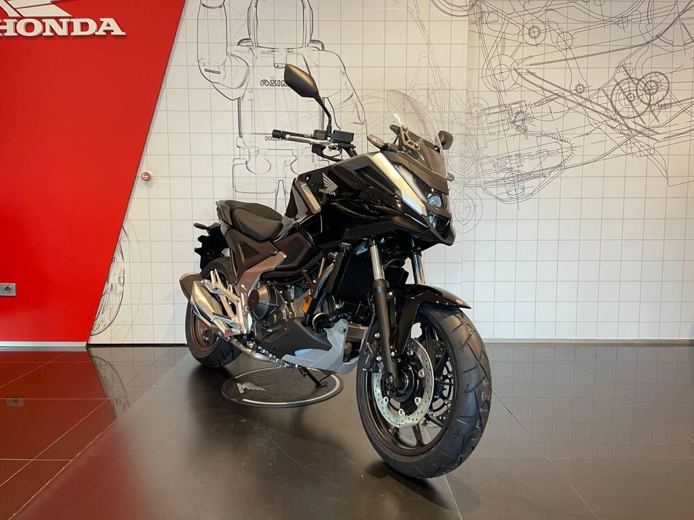Honda NC 750 X (2025) (2)