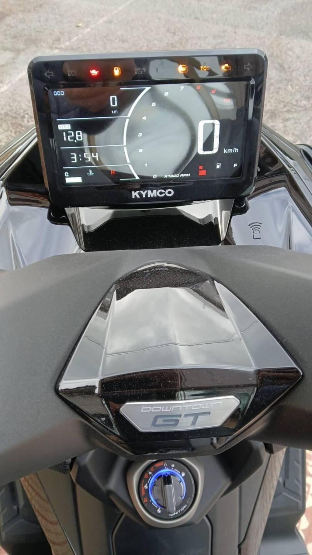 Voge Sfida SR16 125 (2025) (2)