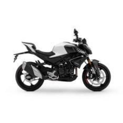 CFMOTO 450NK (2023 - 25) nuova