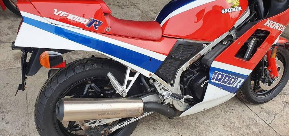 Honda VF 1000 R (8)
