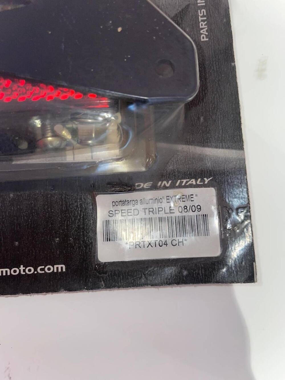 Kit portatarga racing in alluminio street triple Valter Moto Components (3)