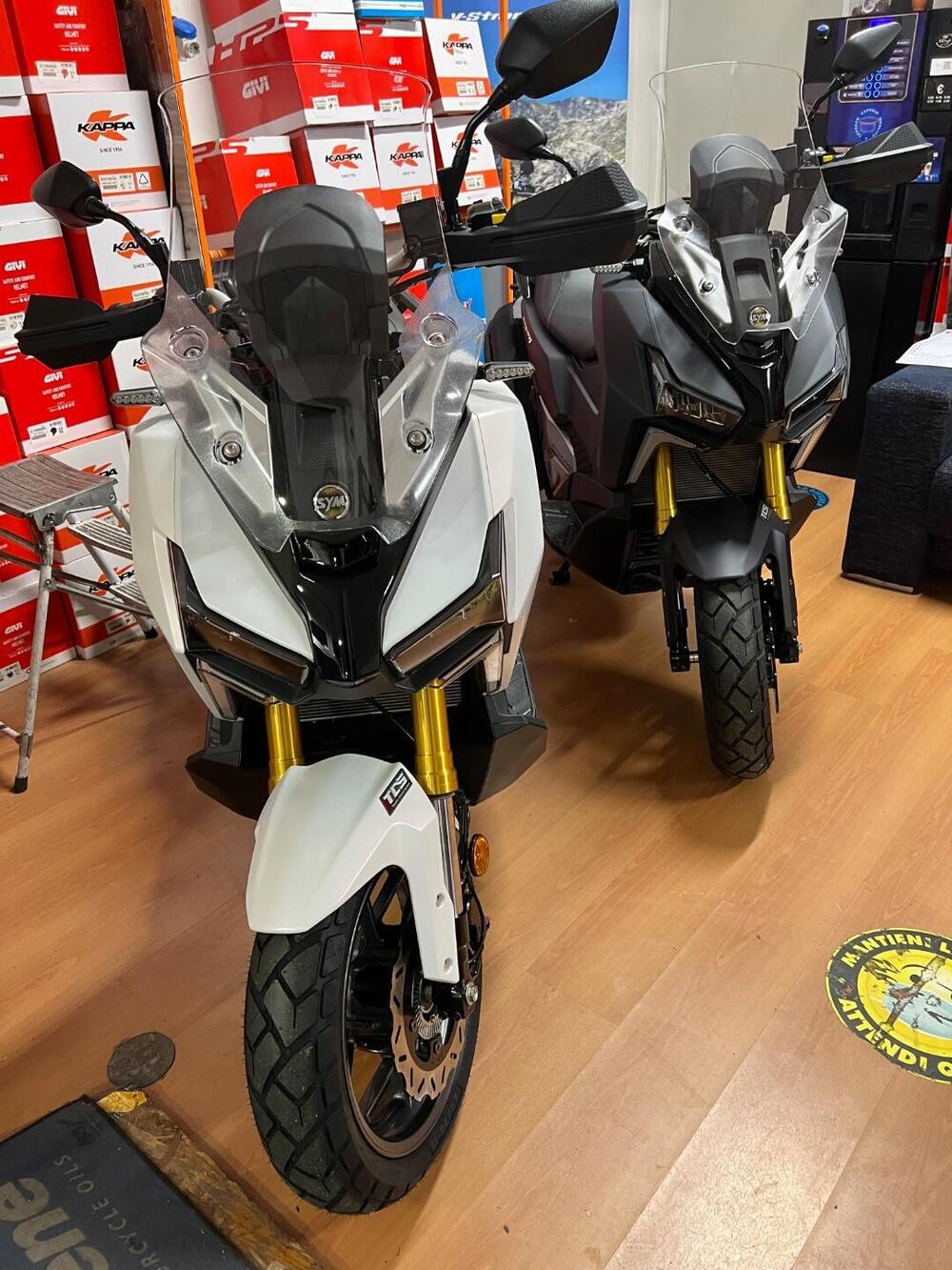 Sym ADXTG 400 (2025) (2)