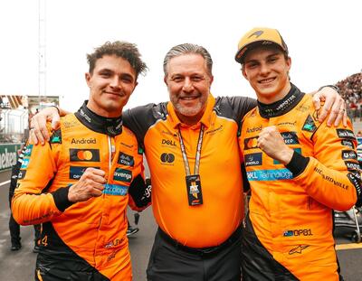 F1. GP Cina, dominio McLaren su Russell, Piastri: &quot;Voglio lottare per il titolo&quot;. Problemi per Norris